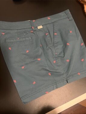 Magellan outdoor shorts.  Teal with lobster  Pink Embroidered shorts